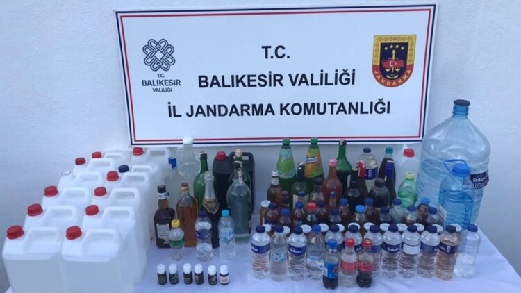 2 Bin 342 Litre Sahte İçkiye El Konuldu