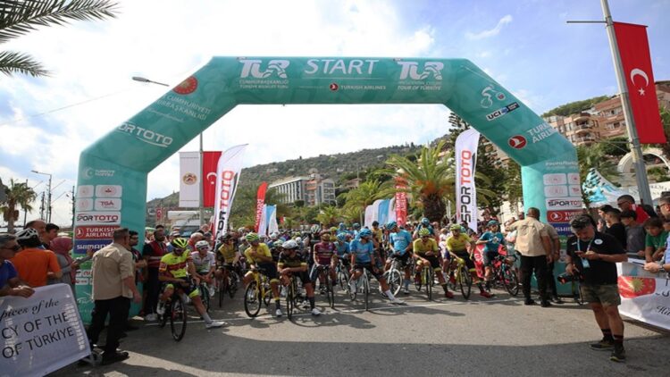 58.Cumhurbaşkanlığı Türkiye Bisiklet Turu Heyecanı Alanya’da Start Verdi