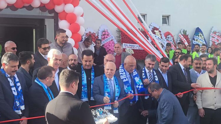 Acun Ilıcalı’dan Memleketi Erzurum’a Terlik Fabrikası! Çalışanların %80’i Kadın