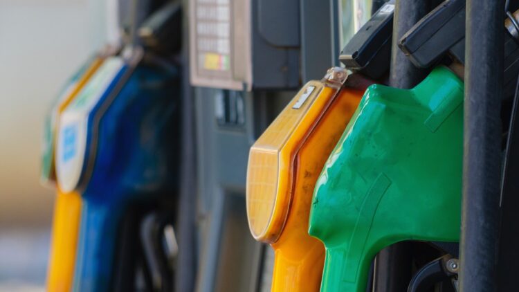 Akaryakıt Fiyatları: İndirim Geldi, 5 Ekim 2023 Benzin Fiyatı Ne Kadar?