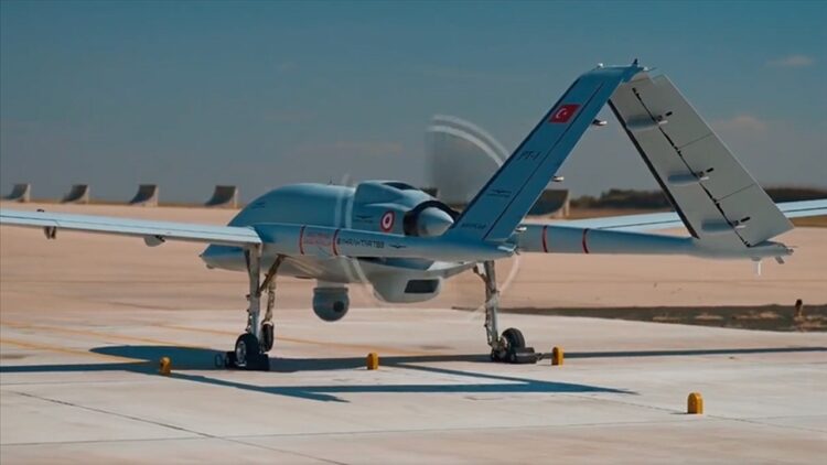 Bayraktar TB3 SİHA İlk Uçuş Testini Başarıyla Tamamladı