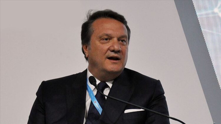 Beşiktaş Kulübü Yönetimine Hasan Arat’tan Sert Eleştiriler