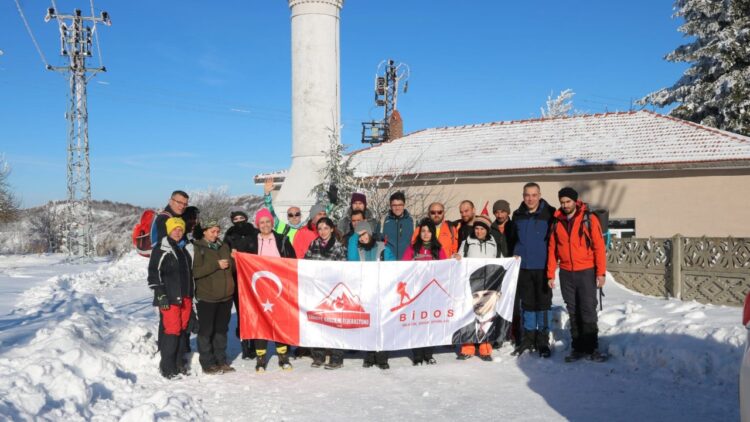 BİDOS Üyeleri 1100 Rakımda Şehitleri Andı