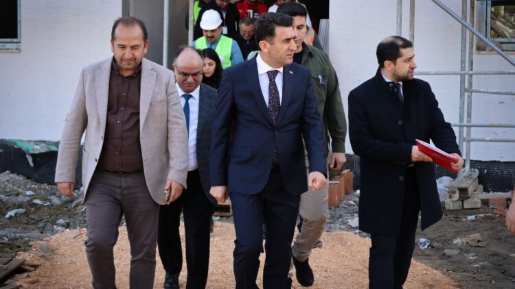 Bilecik Valisi İnşası Devam Eden Sağlık Merkezlerini Ziyaret Etti