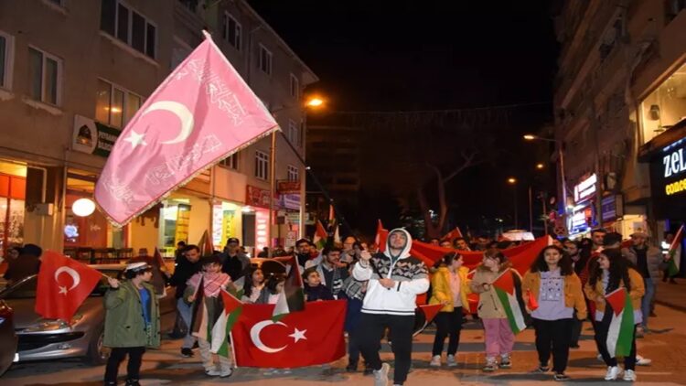 Bilecikliler Şehitler ve Filistinliler İçin Yürüdü