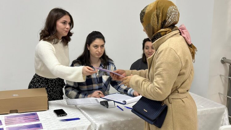 Bozüyük’te Kıs Desteği Sosyal Yardım Projesi