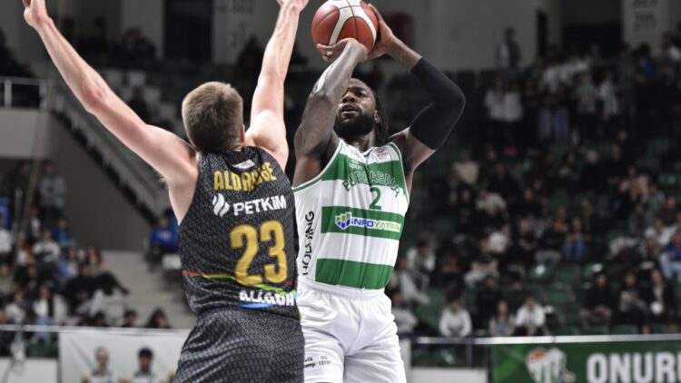 Bursaspor İnfo Yatırım, Aliağa Petkimspor’u Yendi