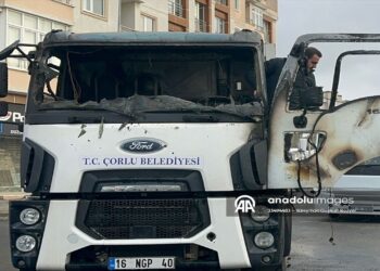 Tekirdağ’da Çöp Kamyonunda Çıkan Yangın Söndürüldü