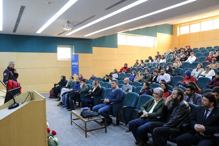 sakaryada-deprem-semineri2.jpg