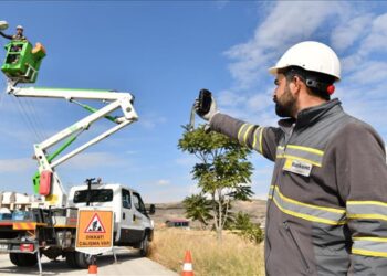 Başkent EDAŞ Karabük’te Enerji Nakil Hattını Yeniledi