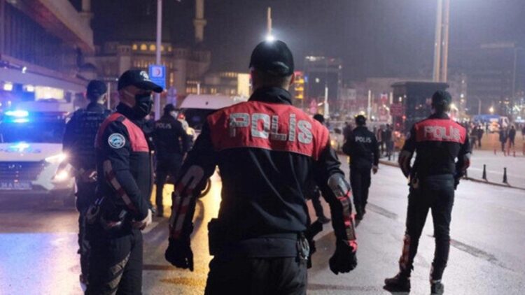 Farklı Suçlardan Aranan 718 Şüpheli Yakalandı