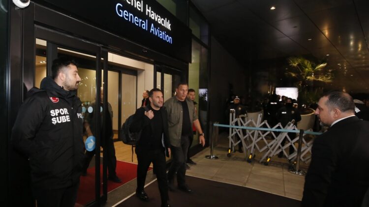 Galatasaray Kafilesi İstanbul’da