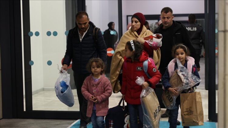 Gazze’den Çıkarılan Vatandaşlar İstanbul’a Ulaştı
