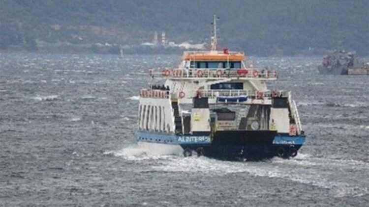 Güney Marmara’da Feribot Seferlerine Fırtına Engeli