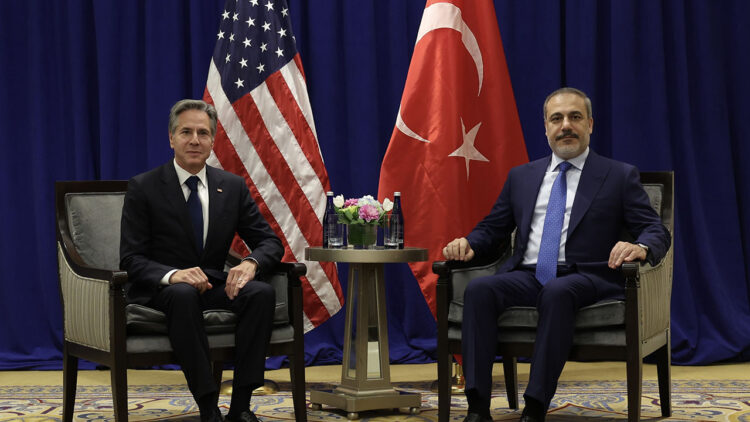 Hakan Fidan’dan ABD’ye Terör Uyarısı: YPG ile Çalışmaktan Vazgeçin