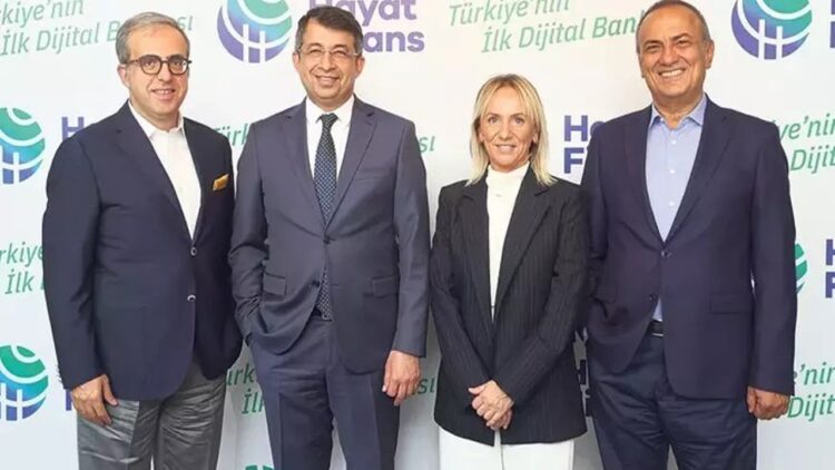 Hayat Finans Türkiye’nin İlk Dijital Bankası Olarak Yola Çıkıyor