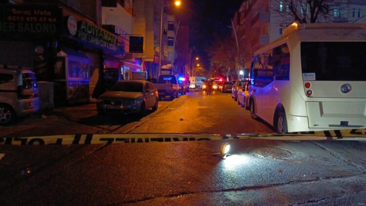 Husumetliler Arasında Çıkan Kavgada 1 Kişi Yaralandı