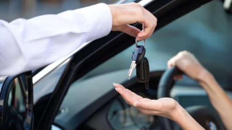 İkinci El Çevrim İçi Oto Pazarında Geçen Yıl 1 Milyon 881 Bin Araç Satıldı