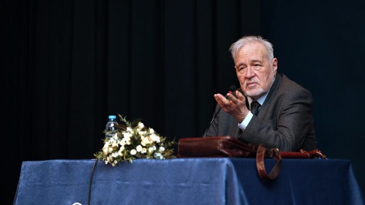 İlber Ortaylı Kahveseverlerle Bir Araya Gelecek