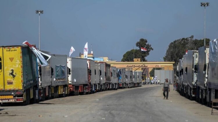 İnsani Yardım Taşıyan 53 Tır Gazze’ye Giriş Yaptı