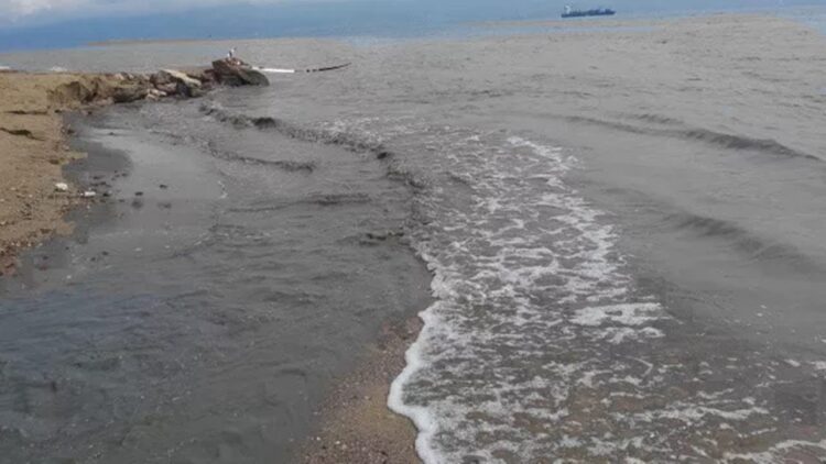 İzmit Körfezi’ne Dökülen Atık Suyun İncelenmesi Başladı