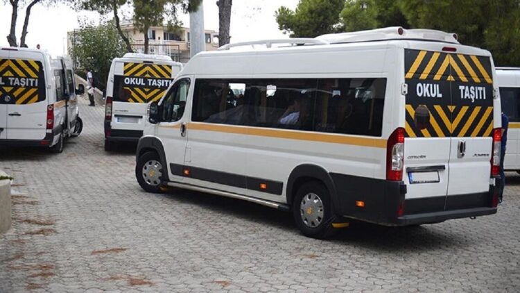 Kadıköy’de Öğrenci Servisi Kaçırma Olayında Şüpheli Aranıyor