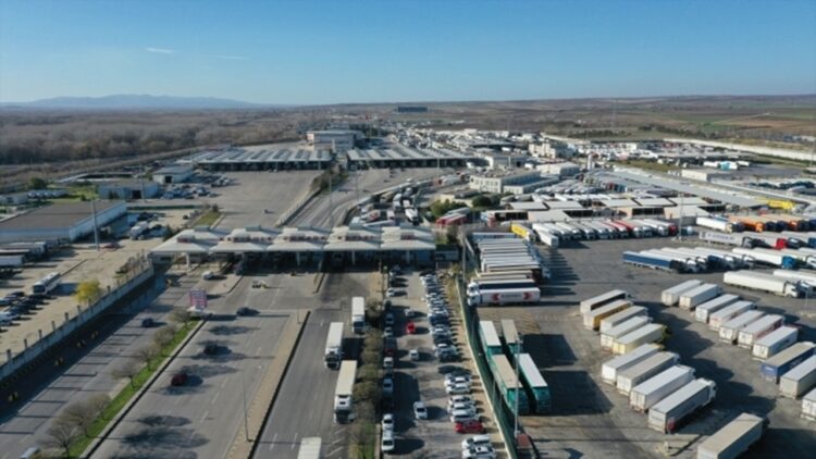Kapıkule Gümrük Kapısı’ndan 1 Milyondan Fazla Tır Geçti