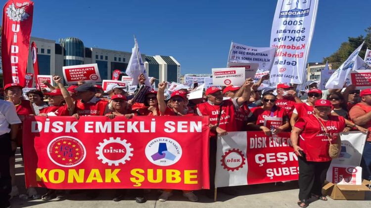 Kartal Meydanı’nda Emekliler İçin Buluşma: Maaş Artışları ve Hak Talepleri Gündemde