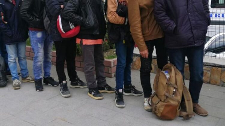 Kırklareli’nde 79 Düzensiz Göçmen Yakalandı