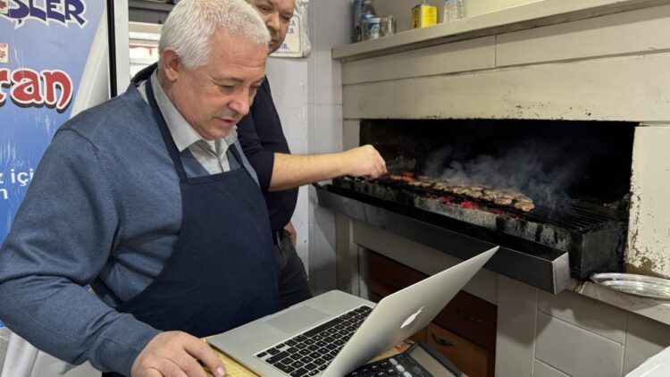 Kırklareli’nin Köfte Ustaları, AA’nın “Yılın Kareleri 2023” Oylamasına Katıldı