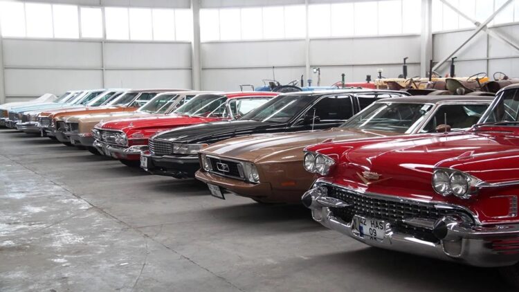 Klasik Otomobiller İstanbul’da Prostat Kanseri İçin Yol Aldı