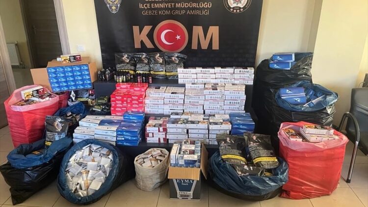 Kocaeli’de Kaçak Tütün ve Makaron Stoğu Ele Geçirildi