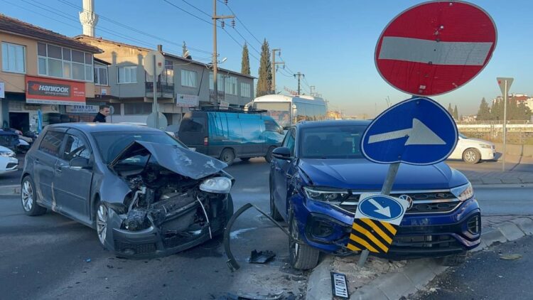 Kocaeli’de Kaza: 3 Kişi Yaralandı