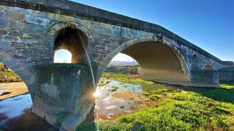 Kocaeli’nin Dilovası İlçesindeki 5 Asırlık Sultan Süleyman Köprüsü Yenilendi!