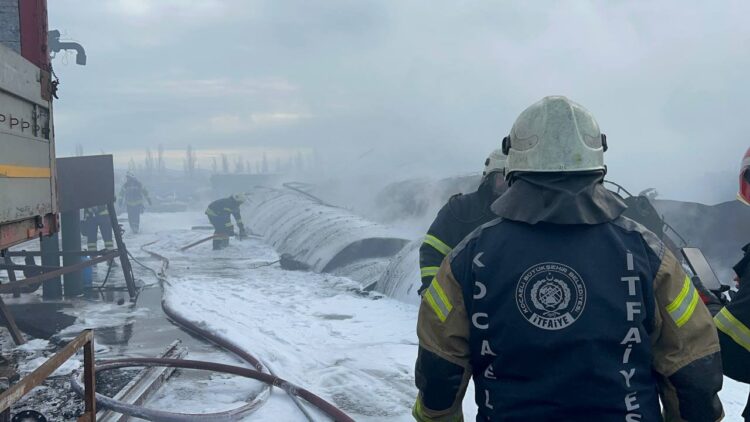 Kullanılmayan Fabrikada Yangın Çıktı