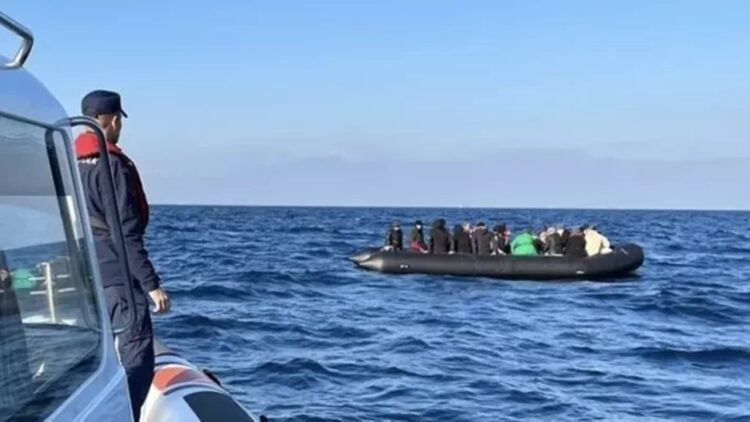 Kuzey Ege’de Kaçak Göçmenlerle Mücadele Devam Ediyor