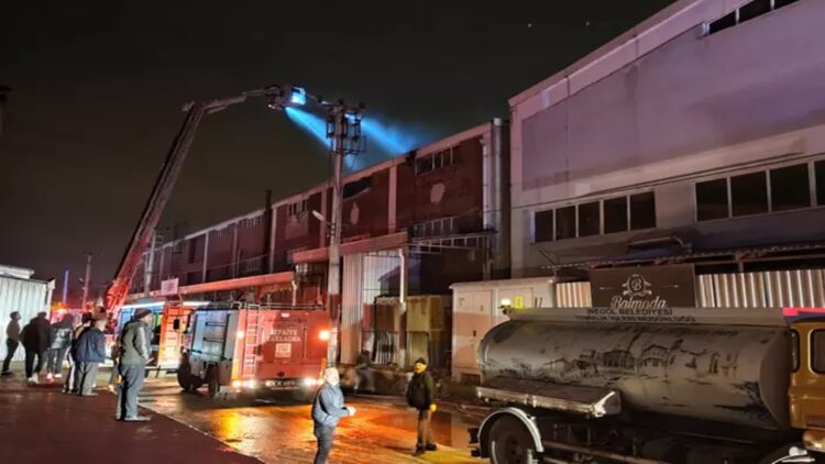 Mobilya Üretim Fabrikasında Yangın