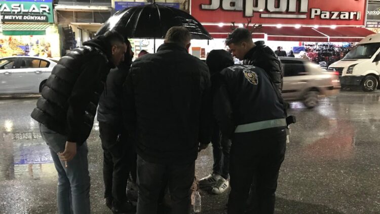 Motosiklet Çarptığı Yabancı Uyruklu Kadını Yaraladı