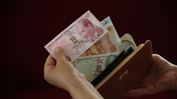 Ortaya Çıktı! Evde Bakım Maaşına Ocak 2024’te 2500 Liradan Fazla Zam Yapılabilir