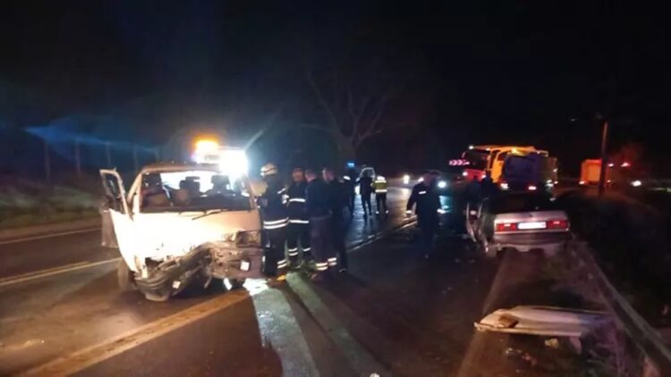 Panelvan ve Otobüs Kazası: 5 Yaralı