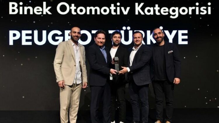 Peugeot Türkiye “2023 Yılının Binek Otomobil Markası” Ödülü Kazandı
