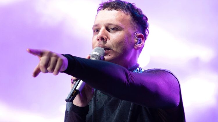 Şarkıcı Edis, Kızılcık Şerbeti Hayranı Çıktı! Sevmediği Karakteri Açıkladı