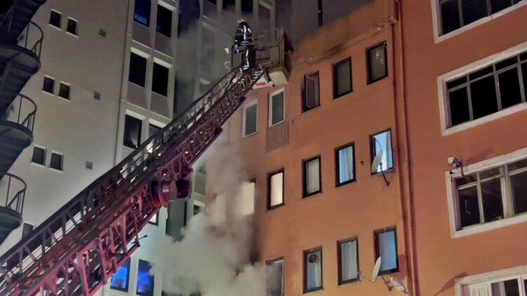 Şişli’de Apartman Yangını