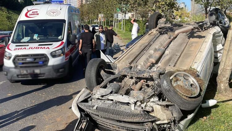 Şişli’de Meydana Gelen Trafik Kazasında 2 Kişi Yaralandı
