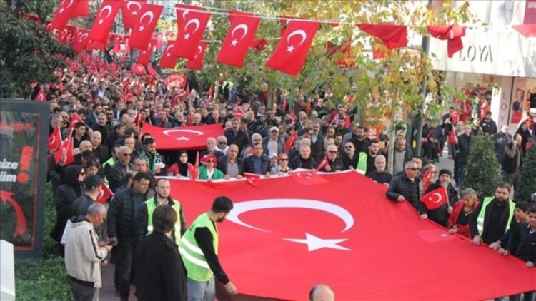 Sivil Toplum Kuruluşları Teröre Lanet Yürüyüşü Düzenledi