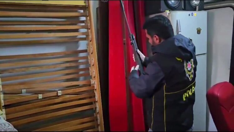 Tekirdağ’da İş Yeri Ve Otomobil Kurşunladıkları İddiasıyla 5 Şüpheli Tutuklandı