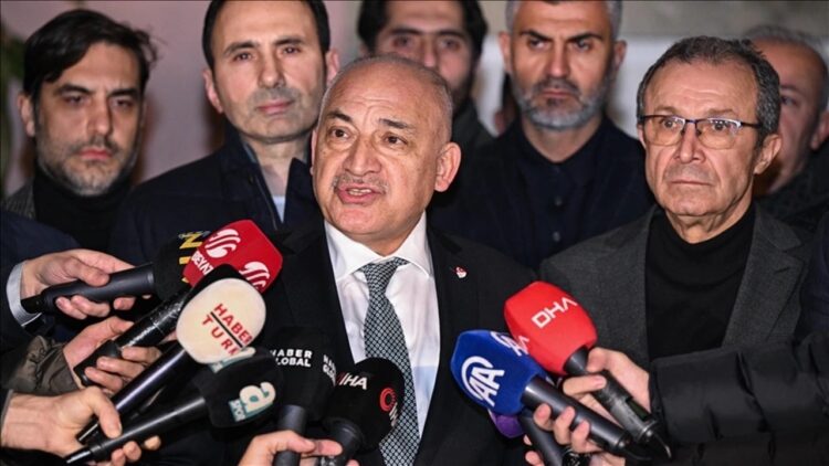 TFF Tüm Lig Maçlarını Süresiz Erteledi