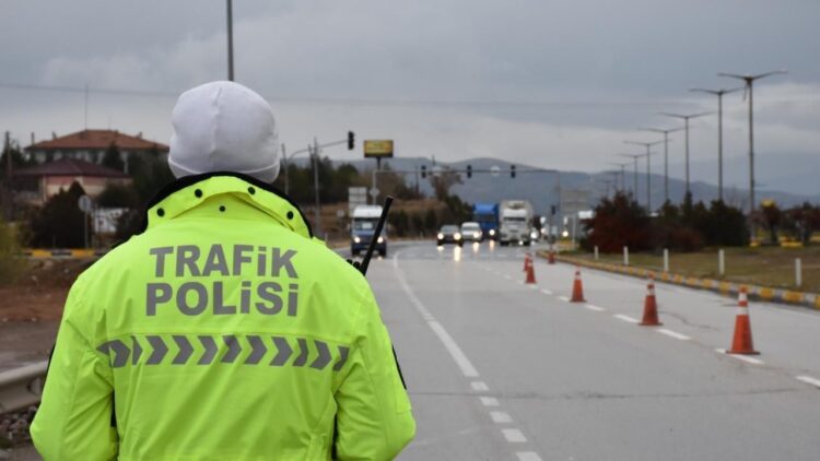 Trafik Ceza Sistemi Değişiyor: Gelire Göre Ceza Sistemi Geliyor!