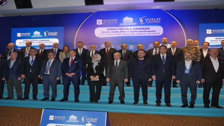 Uluslararası Vuslat Platformu Edremit’te Türkiye’nin Gelecek Vizyonunu Tartıştı