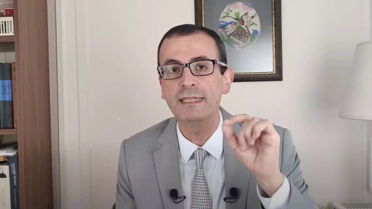 Ünlü Ekonomist Zelyut: Bu Emekliye Cülus Bahşişi Midir?